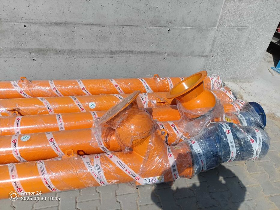 Podajnik ślimakowy do cementu