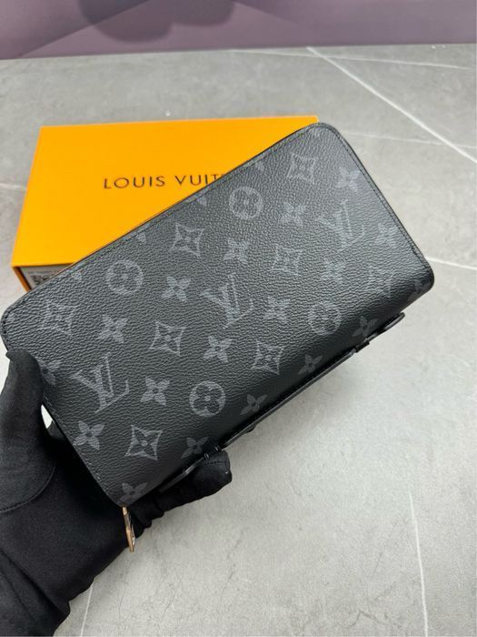 LOUIS VUITTON клатч кошелек мужской черный кожаный