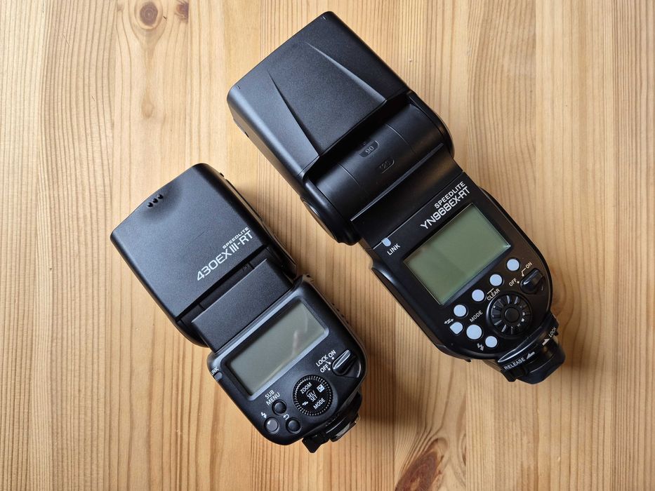 Flash Canon Speedlite 430EXlll - RT & Yongnuo Speedlite  YN968EX - RT