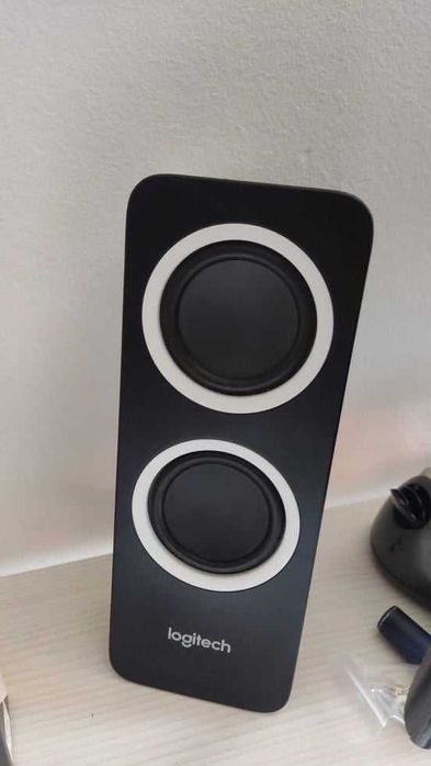Colunas - Logitech Z200 Stereo Speakers