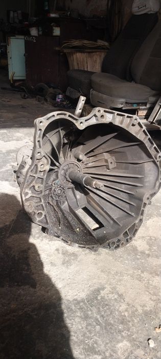 КПП Transit 2.5d 1993-2000 88VT-7K400-AA