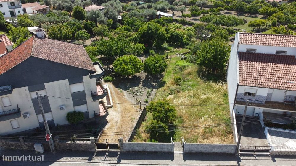 Terreno urbano 1820m - centro da Vila de Alcains — Alcains, Castelo Branco