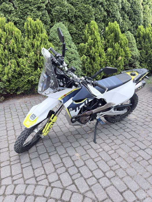 Husqvarna 701 Enduro 2023 5060 km Rade Garage Dodatkowy zbiornik Pierwszy właściciel