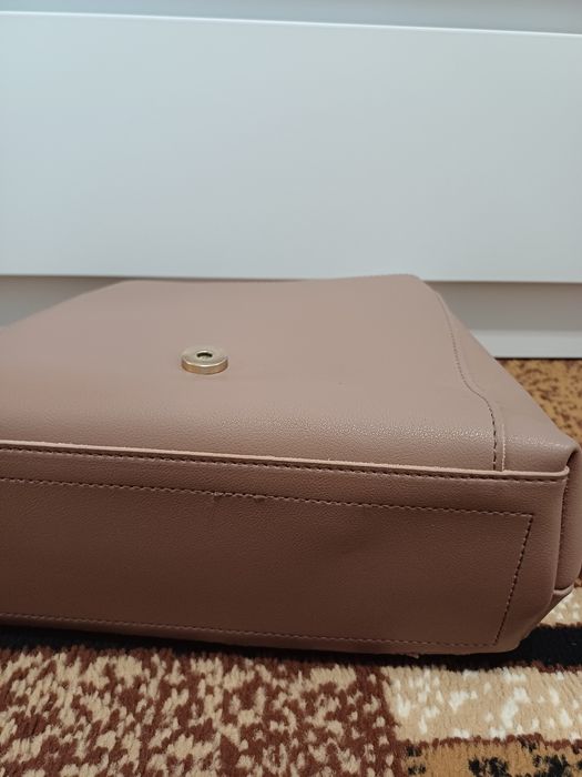 Портфель-сумка жіноча