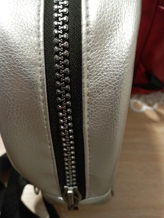 Продам гарні нові рюкзаки кожзам