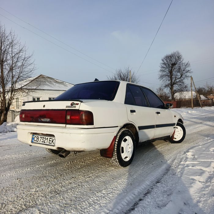 Продам Мазду 323 строчно