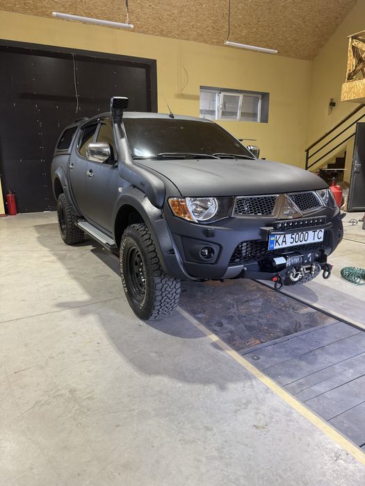 Продам Мітцубісі Л200