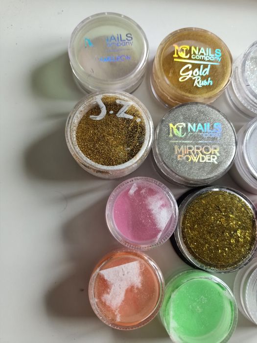Pyłki do paznokci