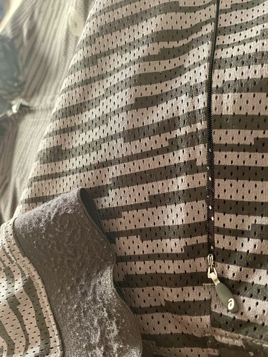 Casaco Fuzex da Asics - Novo