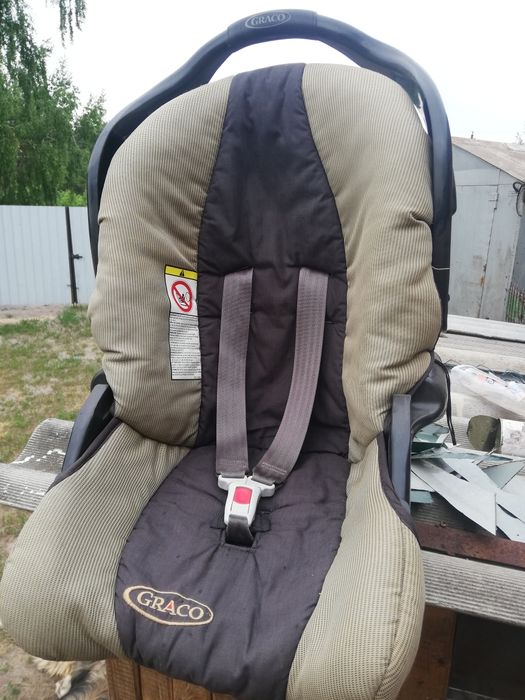 Продам дитяче автокрісло.