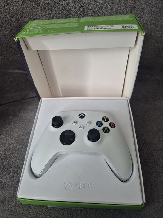 Pad Xbox series x Pad Xbox One stan nowy ekspresowa wysyłka