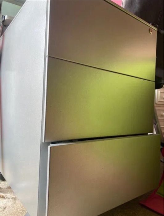 Armario novo 3 gavetas muito espaçoso