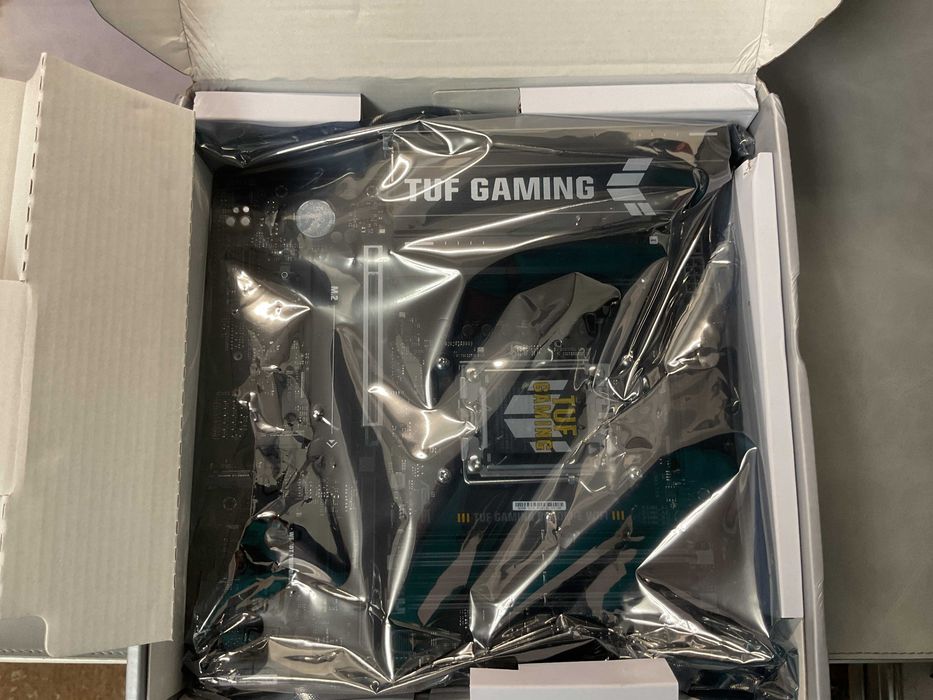 Материнська плата Asus TUF GAMING B850-E WIFI AMD AM5 DDR5, нова!