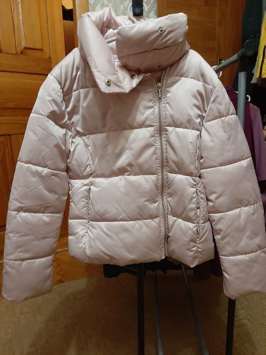Куртка світло рожева 12 років утеплена
