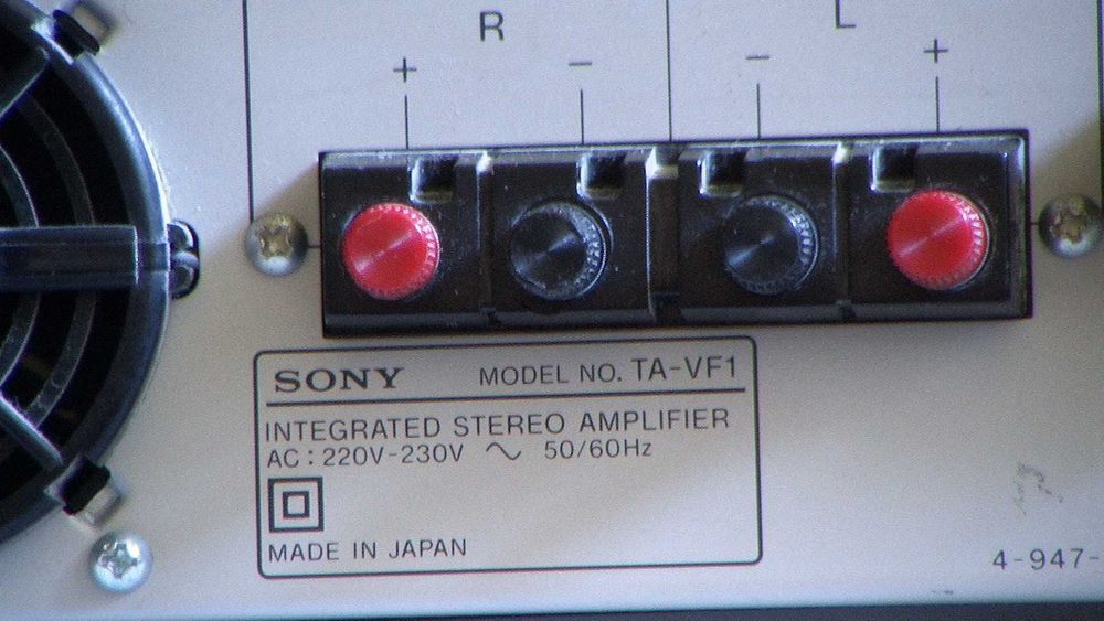 HI-End система Усилитель SONY TA-VF1 + CD проигрыватель SONY HCD VF-1  "Placido" Made In Japan