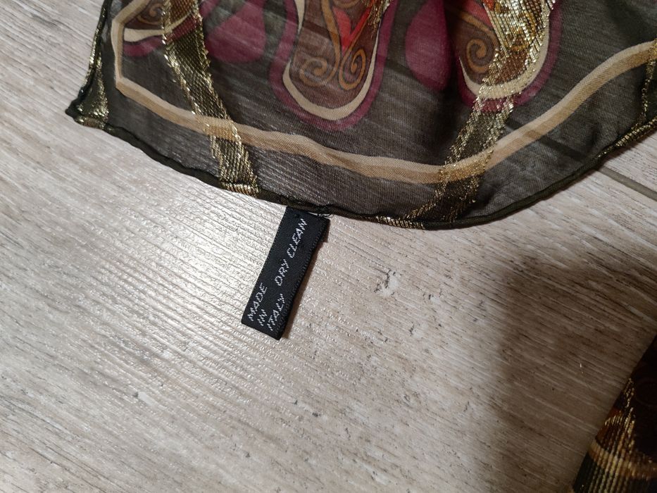 Salvatore Ferragamo платок, косынка шёлк