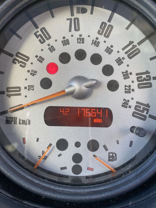 Mini Cooper 2004 R50 negociável•mão inglesa e placa Irlandesa €1750