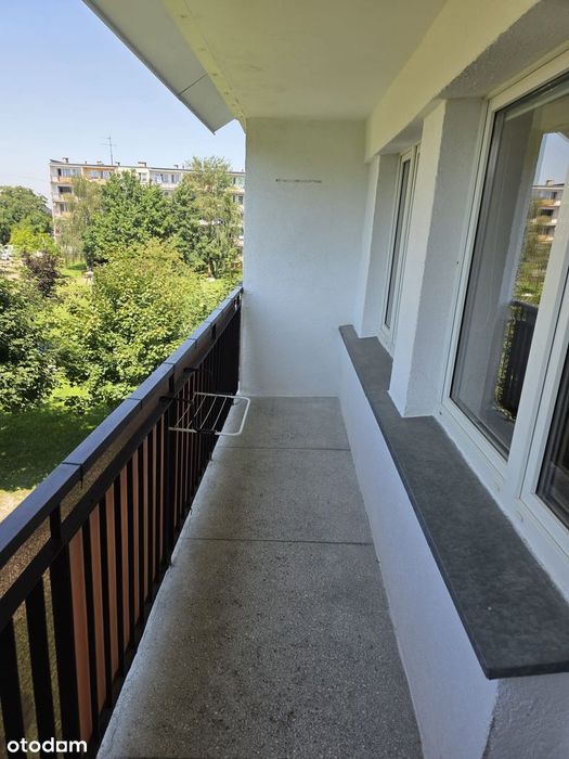 Przestronne 3 pokoje mieszkanie z balkonem ok 63m2 2 pietro