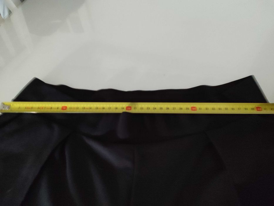 Calças Pretas Perna Larga L