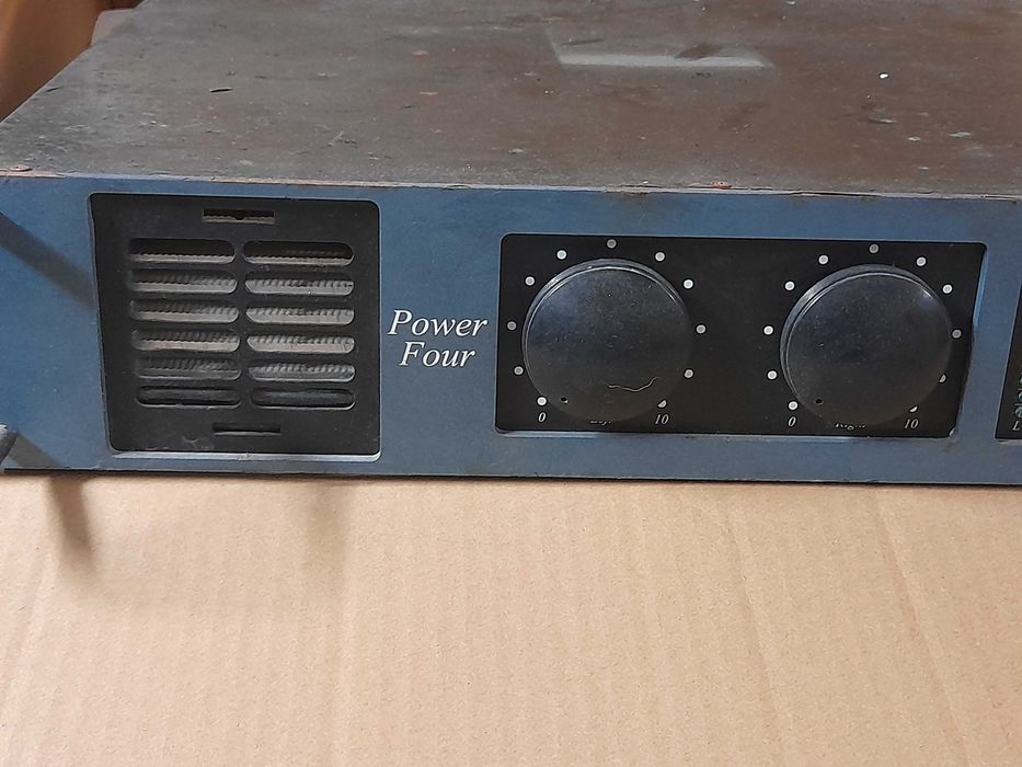 Aplificador de PA SR400 usado