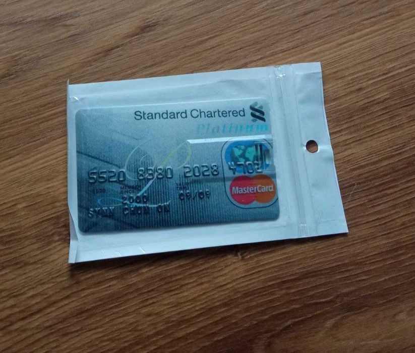 USB накопитель, флешка в виде кредитной карты 8 Гб