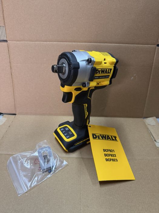 Гайковерт безщітковий DeWalt DCF921