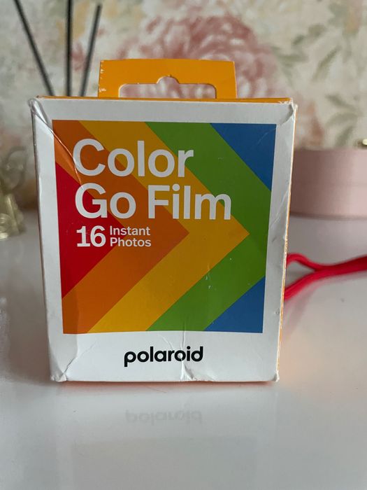 Фотоапарат POLAROID Go Gen 2 White  +фотопапір кольоровий, 16 фото