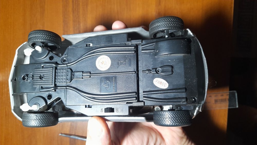 Машинка на пульту