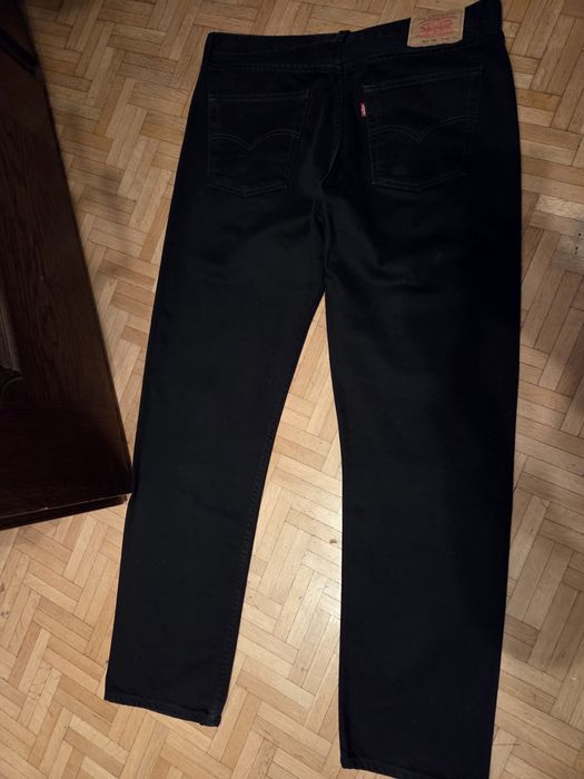 Spodnie czarne Levis, super stan