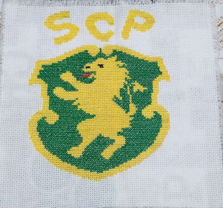 Tela em ponto cruz do Sporting clube de Portugal