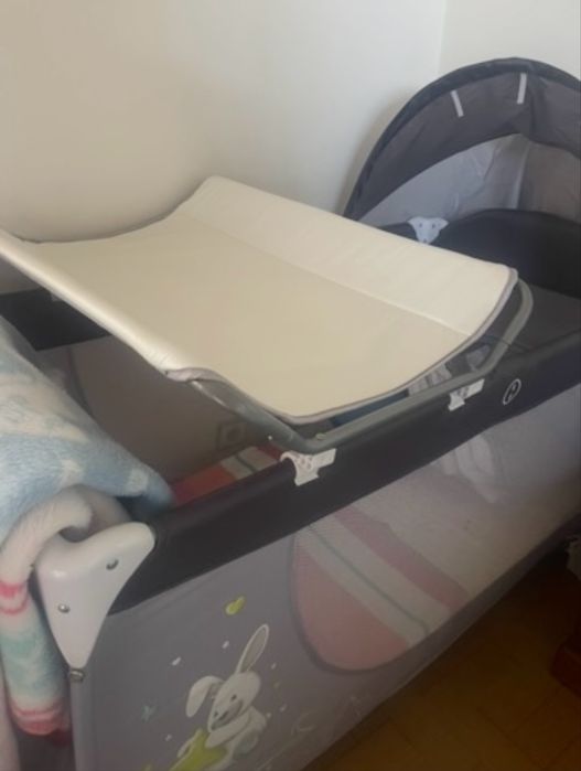 Cama de viagem com muda fraldas + colcao