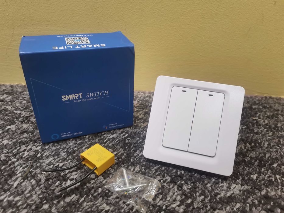 Wifi Mini Switch Smart Life. 
Przełącznik światła
