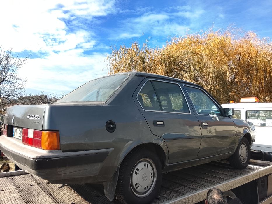 Vendo ou troco Volvo 340