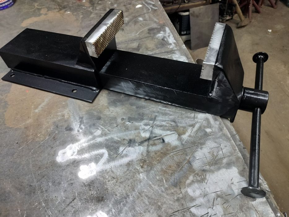 Duże imadło stalowe