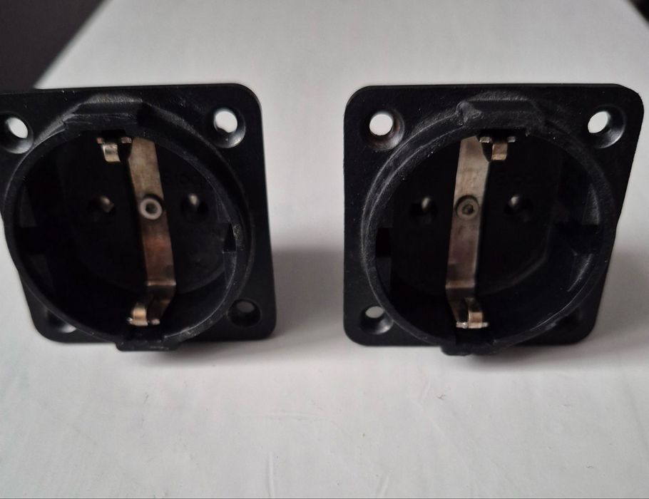 Внутренняя розетка Furutech FI-E30 (G) Япония.