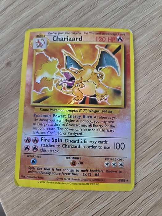 Karta Pokemon Charizard