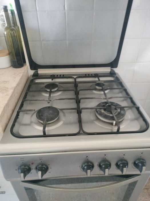 Fogão junex com forno