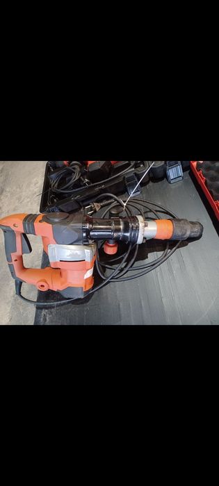 Młot wyburzeniowy PRO-HM 27 MAX

PRO-HM 27 MAX
