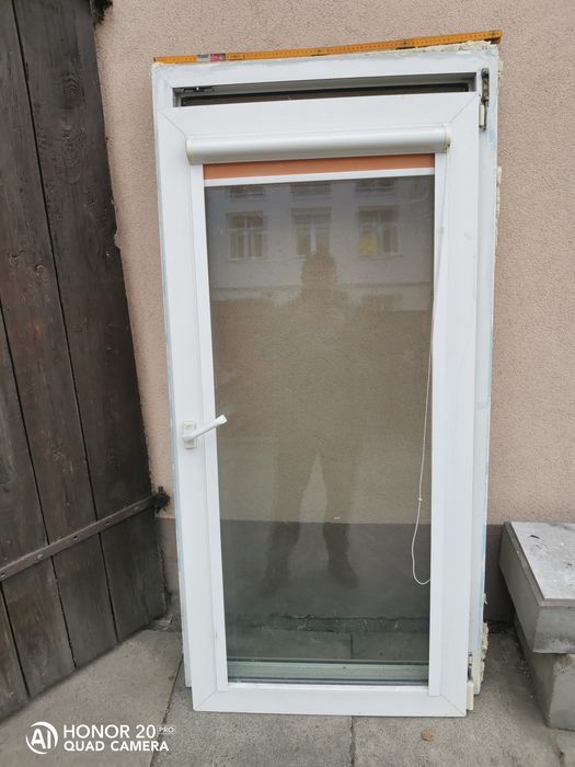 okno z roletom z odzysku