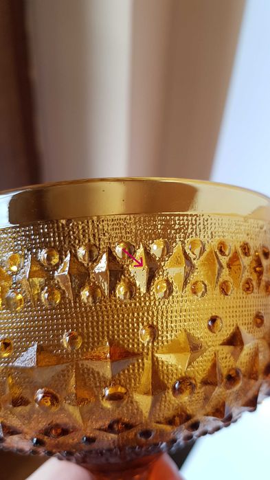 Cukiernica Romby i Guziczki (nr 3), Ząbkowice, kolorowe szkło PRL