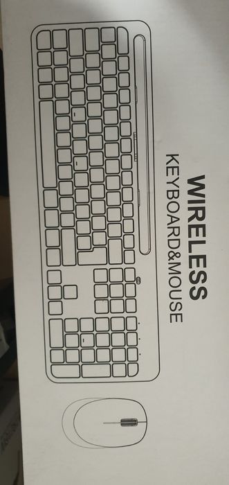 Комплект Беспроводная клавиатура и мышь

Ціна 999гр