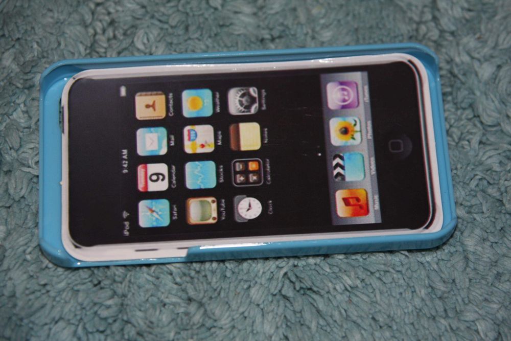 etui iPhone 4/4s plecki plastikowe morski niebieski z otworem na logo