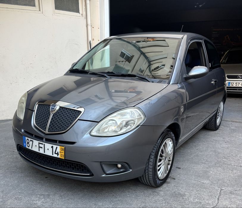 Lancia Ypsilon Gasolina Apenas 190Mkm