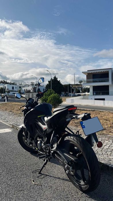 Keeway RKF 125 (2022) – Semi Nova | Sem Acidentes | Muito Estimada