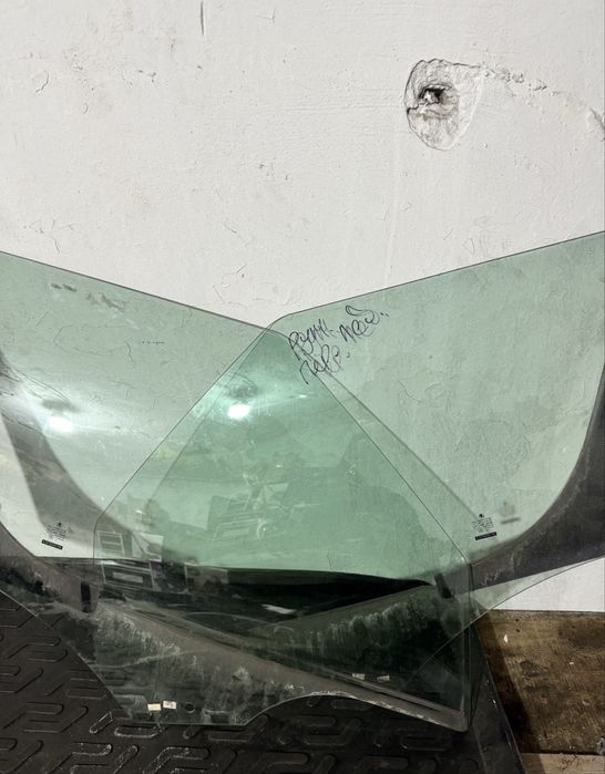 Скло на Skoda Fabia 2, Roomster