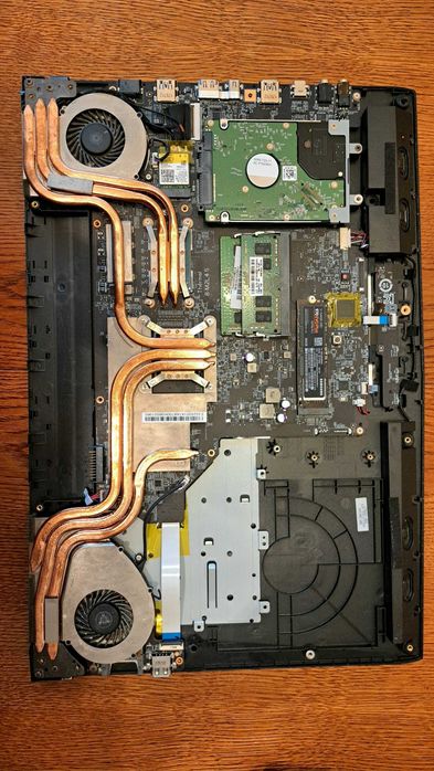 Naprawa laptopów i komputerów PC Łódź | Windows  SSD/RAM  czyszczenie