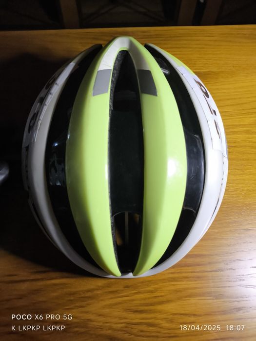 Capacete ciclismo giro