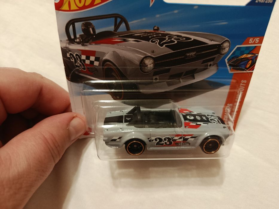 Hot wheels Triumph tr6 TH