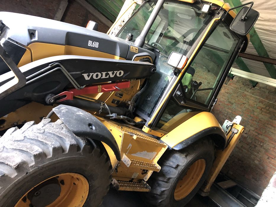 Послуги камаза та екскаватора.