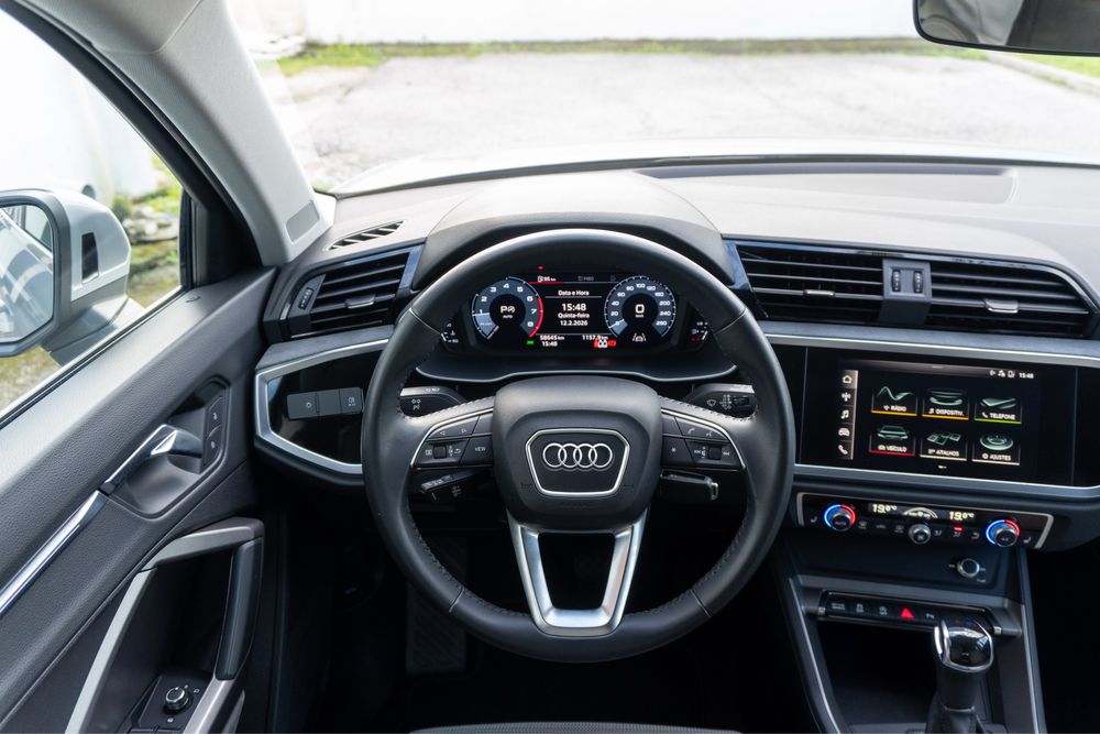 Audi Q3 35 TFSI S tronic Advanced (financiamento disponível)